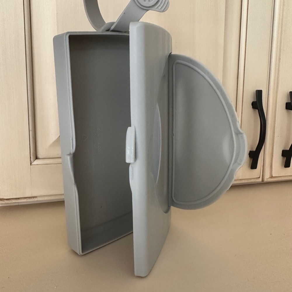 Wipe holder travel friendly